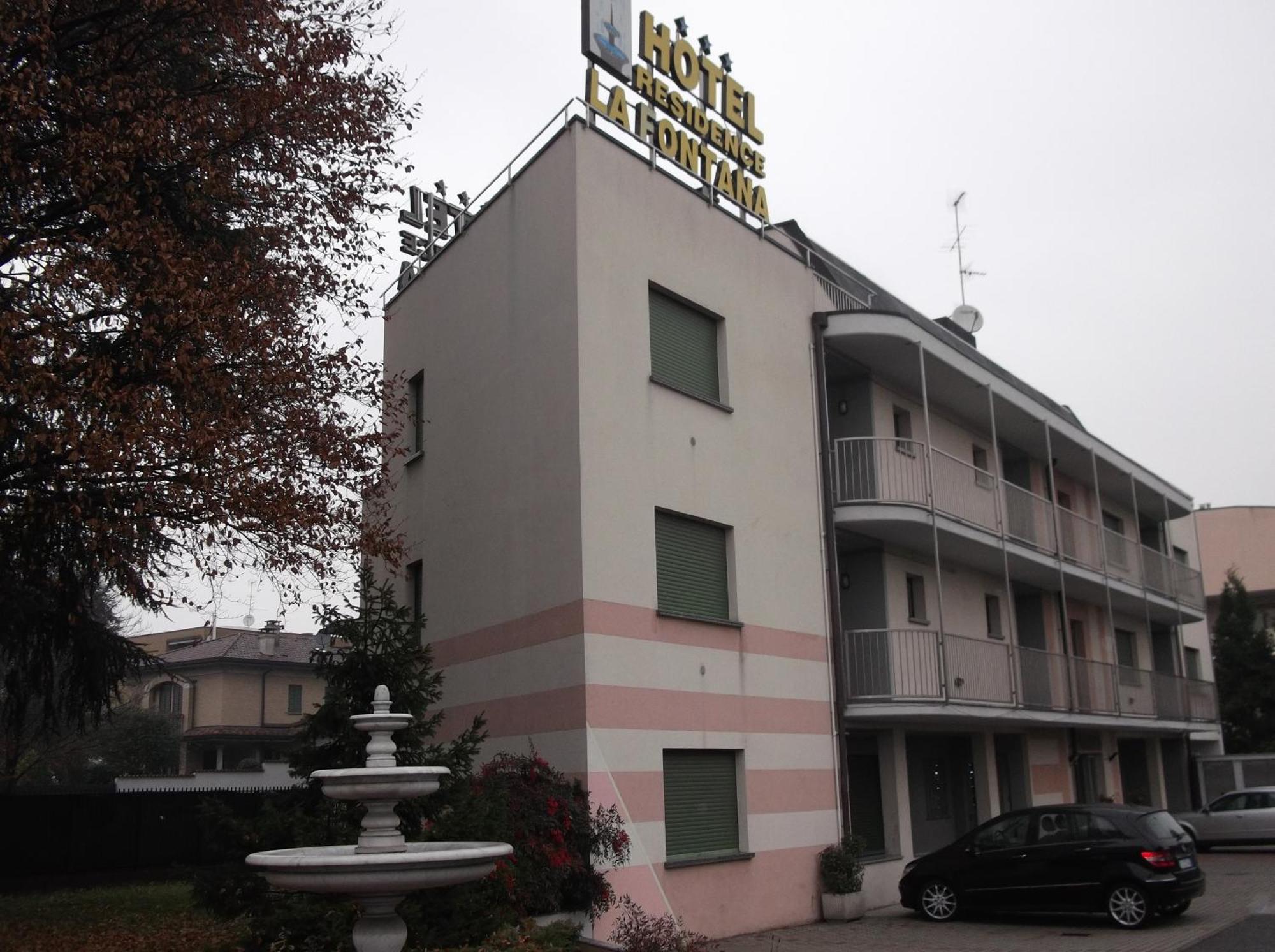 Hotel Residence La Fontana Mariano Comense Exterior foto