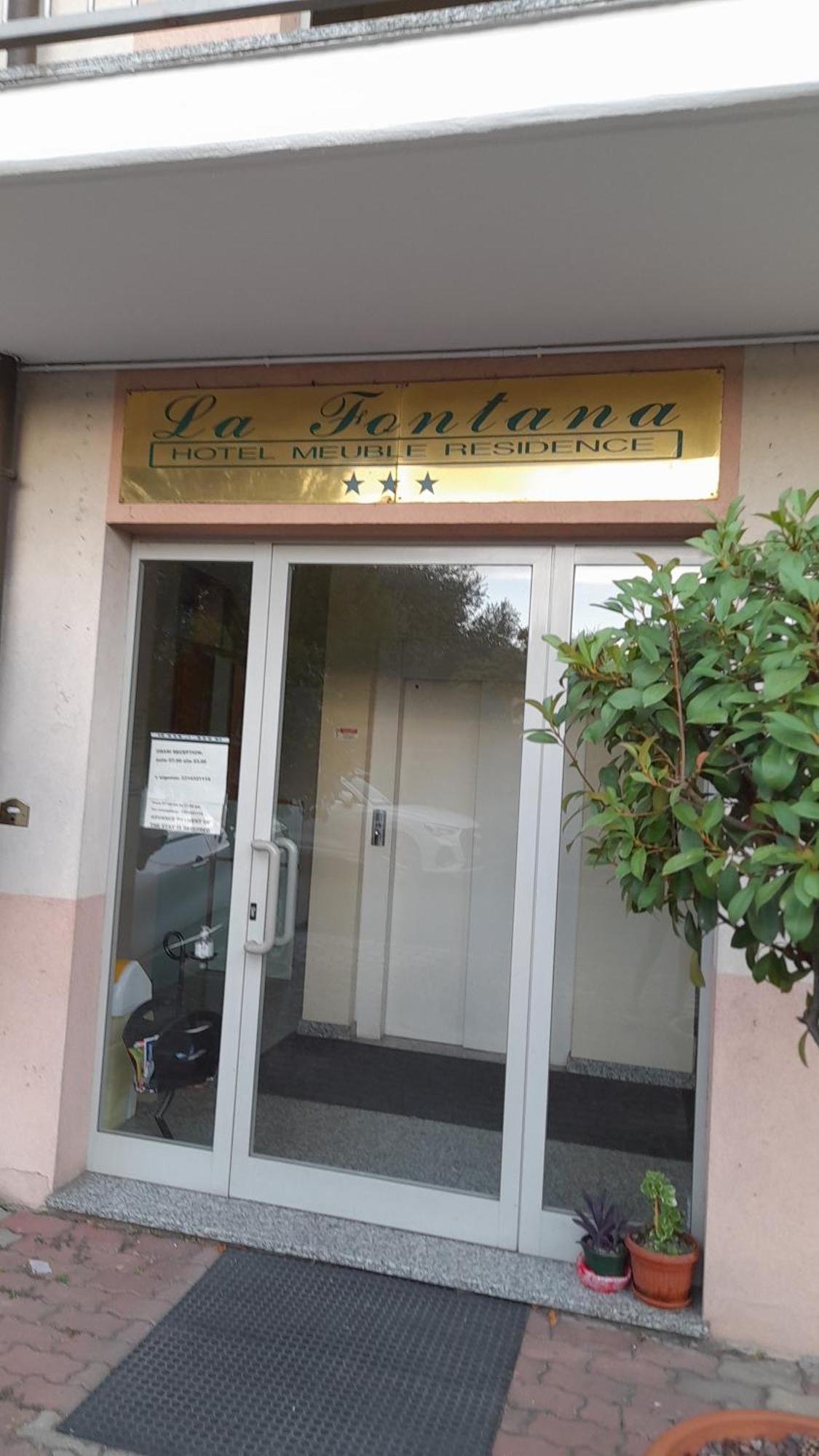 Hotel Residence La Fontana Mariano Comense Exterior foto