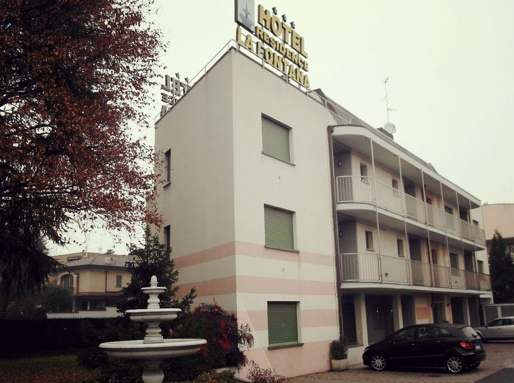 Hotel Residence La Fontana Mariano Comense Exterior foto